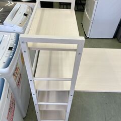 【リサイクルショップ ピカソ 小松原】🌈✨【棚付き‼️おしゃれデスクセット】収納ラック一体型✨ワークデスク＋回転チェア✨★5366★の画像