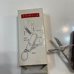 ライト付きマルチツール　電気付きますの画像