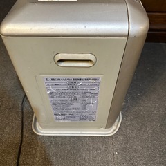 石油ファンヒーターの画像