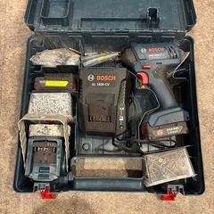【bosch定価¥18,000→¥6,380】インパクトドライバーの画像