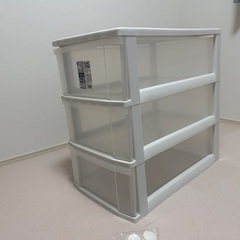 服収納　3段の画像