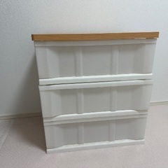 服収納　3段と4段の画像