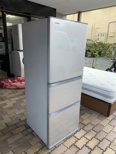 冷蔵庫(TOSHIBA 2017年製 330l)