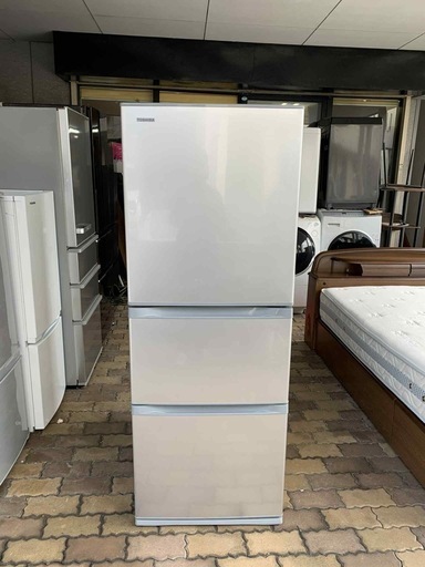 冷蔵庫(TOSHIBA 2017年製 330l)