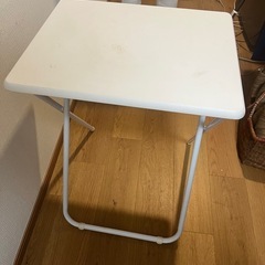 パイプ机の画像