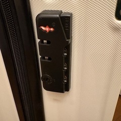 【仮決定】スーツケース ダイヤル式の画像
