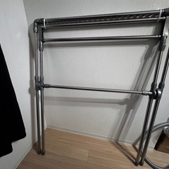 【取引中】伸縮式多機能布団干し物干しスタンドの画像