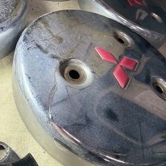 三菱 ふそう 純正 スーパーグレート フロントハブキャップ 低床4軸の画像