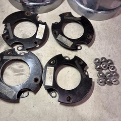 三菱 ふそう 純正 スーパーグレート フロントハブキャップ 低床4軸の画像