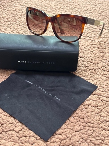 マークジェイコブス　サングラス