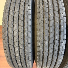 195/80/15LT冬ヨコハマの画像