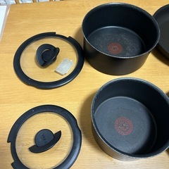 鍋とフライパンの画像