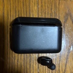 ワイヤレスイヤホンの画像