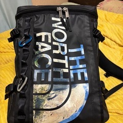 NORTH FACE ダウンベスト・ダウンマフラー・BCヒューズボックス・他多数の画像