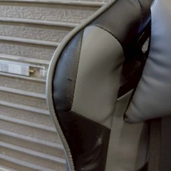 JP RACINGゲーミングチェア グレー黒色の画像