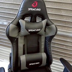 JP RACINGゲーミングチェア グレー黒色の画像