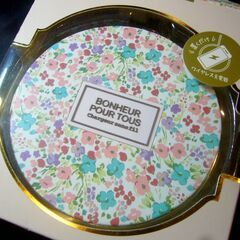 iPhone・galaxy　Qi充電器　エレコム　BONHEUR POUR TOUS　缶モチーフQiパッド【未開封・未使用】（ELECOM、W-QA07F、ワイヤレス）の画像