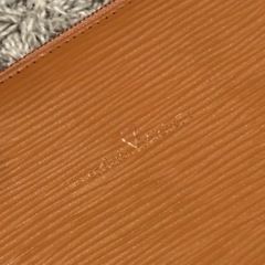 valentino VMichelle バレンティノ 長財布  ブラウン系の画像