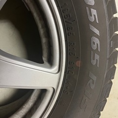 
スタッドレスタイヤの画像