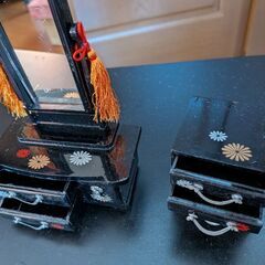 ひな人形小道具　鏡台と針子の画像