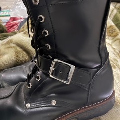 これからの季節にピッタリ！皮ブーツ⇒AVLREXの画像