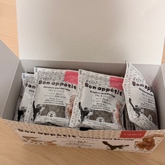 🐾 未開封・プレミアムキャットフード『ボナペティ』の画像