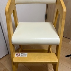 ハイチェアの画像
