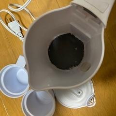 海外使用可能電気ポットの画像