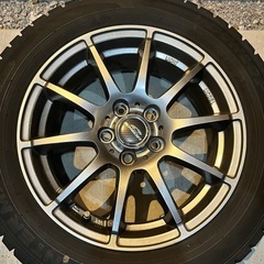 185/60R15 スタッドレスタイヤの画像