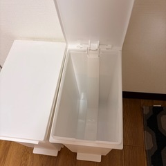 【受け渡し決定】ゴミ箱20L 2個セット　ニトリの画像