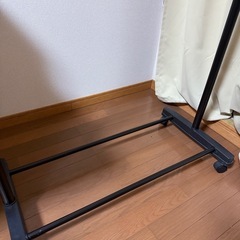 キャスター付き物干し(11月30日午前中限定)の画像