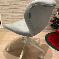 かわいいキャスター付きチェアの画像