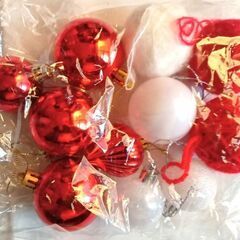 未使用 クリスマスツリー 卓上 ミニ 35センチ 電池式 LED カラーライト付き オーナメント付きの画像