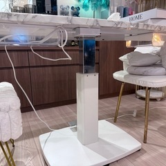 【デザイン × 機能を両立】ペダル昇降式 多機能　大理石調　ダイニングテーブル の画像