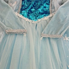 FROZENアナと雪の女王風ワンピース　エルサドレス　中古！サイズ100cmの画像