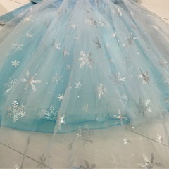 FROZENアナと雪の女王風ワンピース　エルサドレス　中古！サイズ100cmの画像