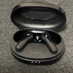 Anker ワイヤレスイヤホン　の画像