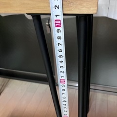 机と椅子の画像