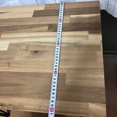 机と椅子の画像