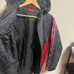 150サイズ PUMA ジャンパーの画像