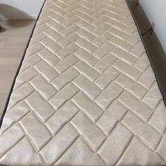 解体済 シングルベッドフレーム、マットレスの画像