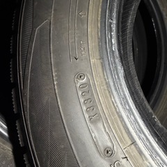 軽自動車などに！イボ付バリ溝13インチスタッドレス4本セット！の画像