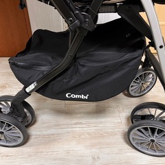 コンビ　ベビーカーABの画像