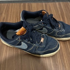  リーバイス × ナイキ エアフォースの画像