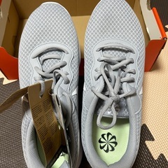 NIKE靴ー新品未使用の画像
