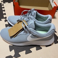 NIKE靴ー新品未使用の画像