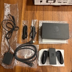 Nintendo Switch ニンテンドースイッチ本体　グレー ブラックの画像