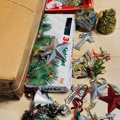 組み立て　クリスマスツリー　オーナメント　電飾ライト　セットの画像