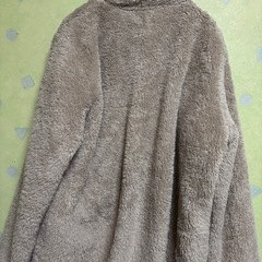 ユニクロ　UNIQLO レディース　アウター　フリース　もこもこ　Lサイズ　ベージュの画像
