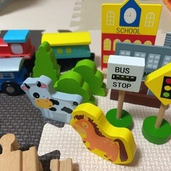 木のレールの画像